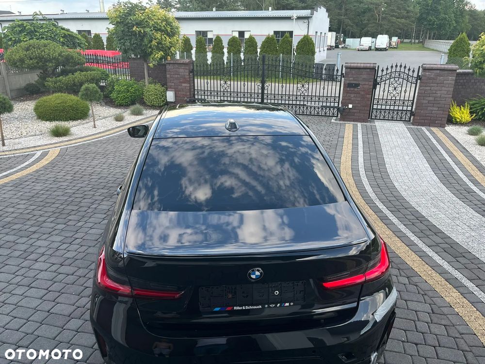 BMW Seria 3 330i xDrive M Sport - 18