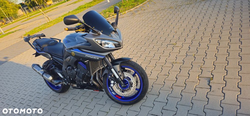 Yamaha FZ8 - 4
