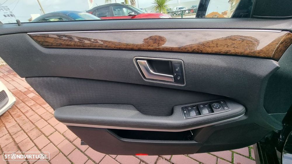 Mercedes-Benz E 220 CDi Elegance BE 136g - 26