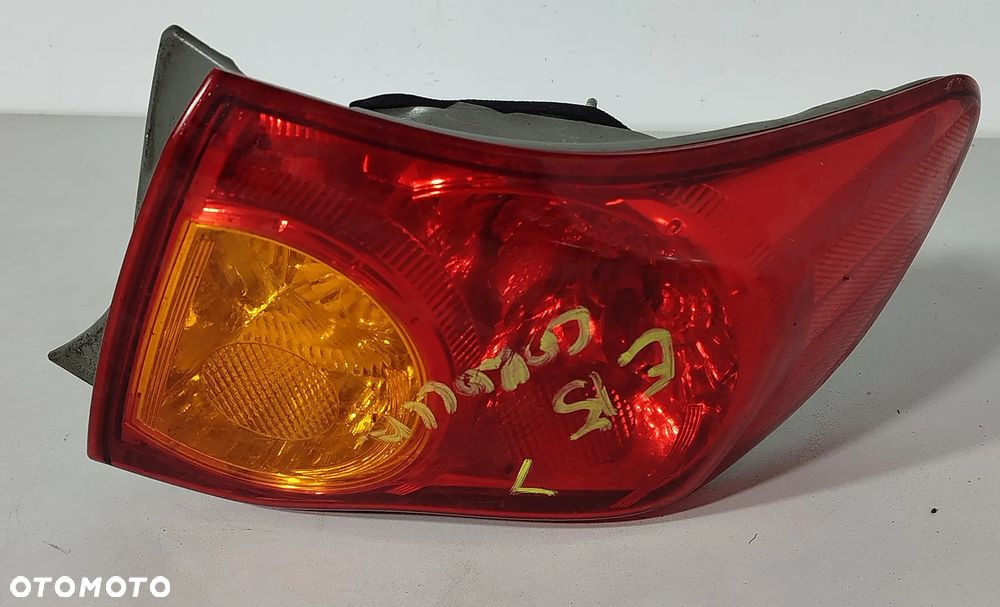 lampa prawa tylna TOYOTA COROLLA E15 06-10 SEDAN - 3
