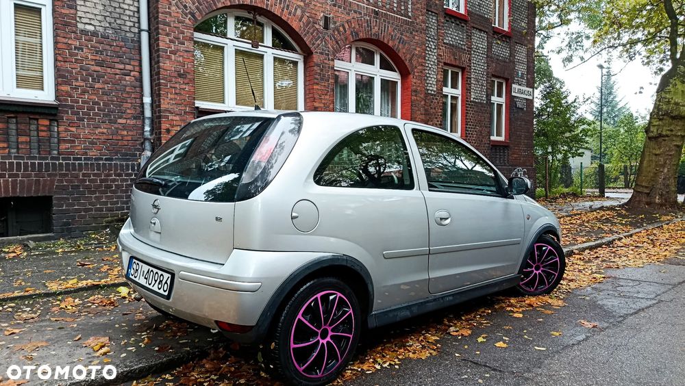 Opel Corsa - 4