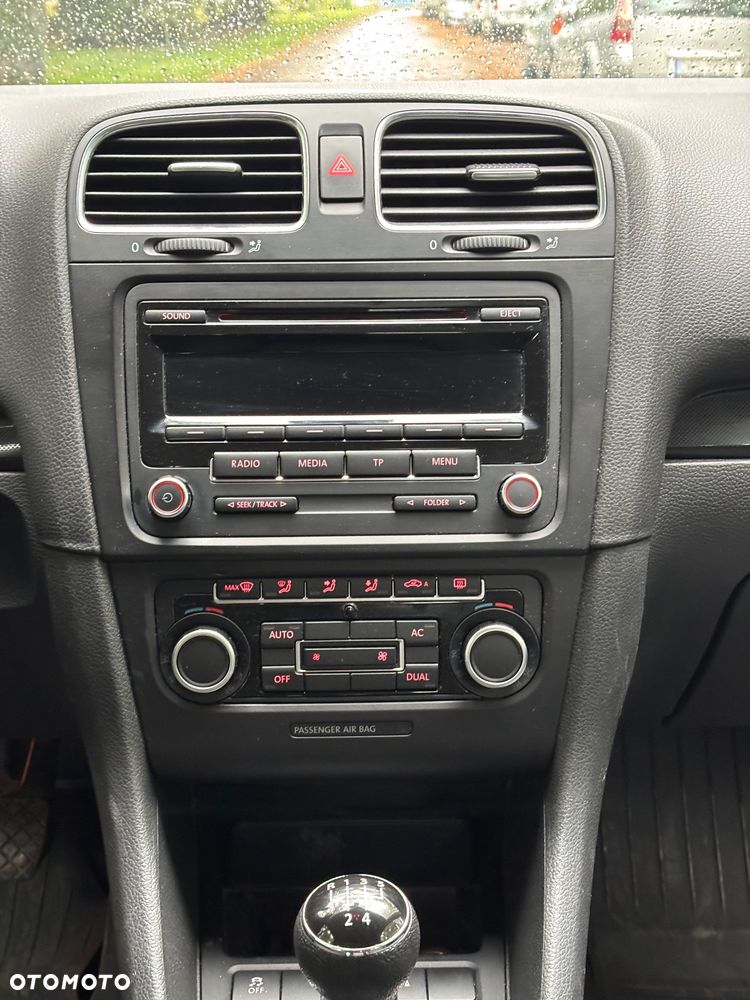 Volkswagen Golf 1.6 TDI Comfortline - 18