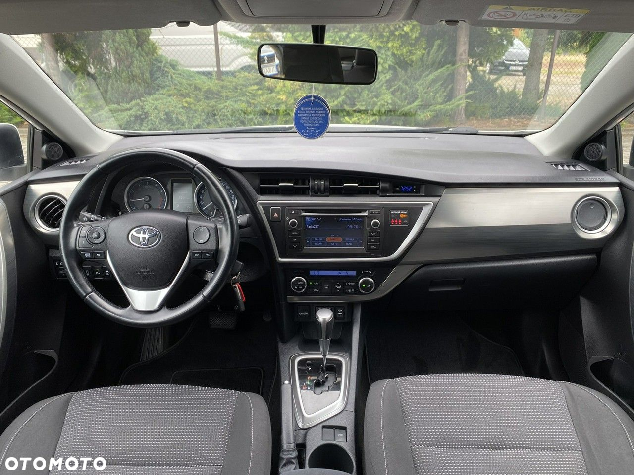 Toyota Auris - 12