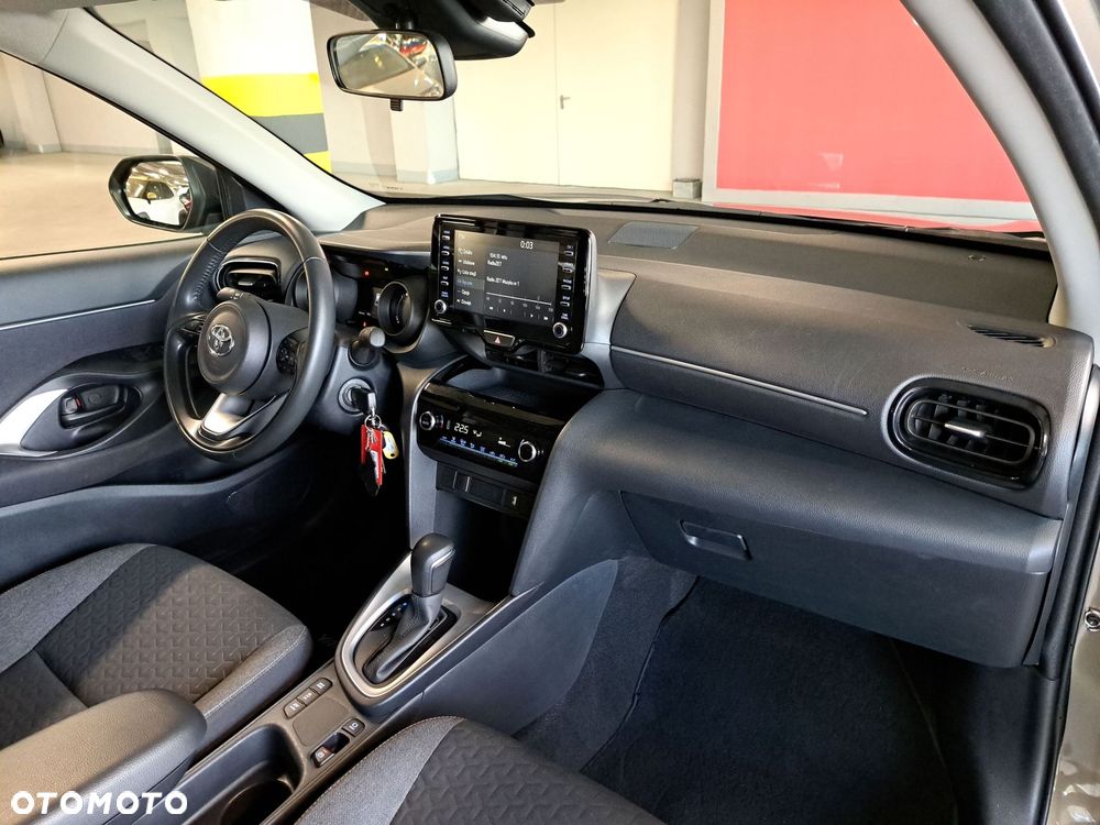Toyota Yaris Cross Hybrid 1.5 Comfort - 17