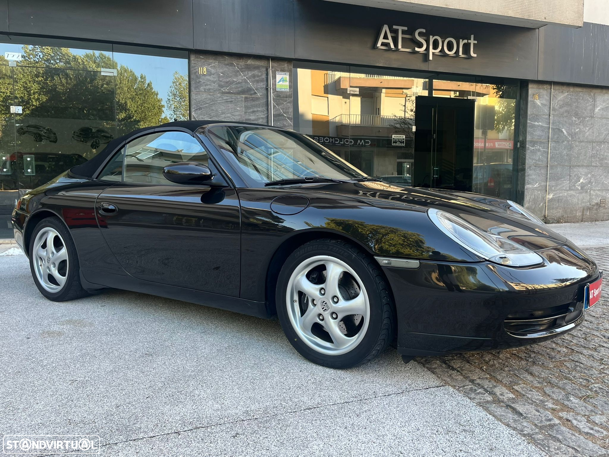 Porsche 911 (996) Carrera Cabrio - 38