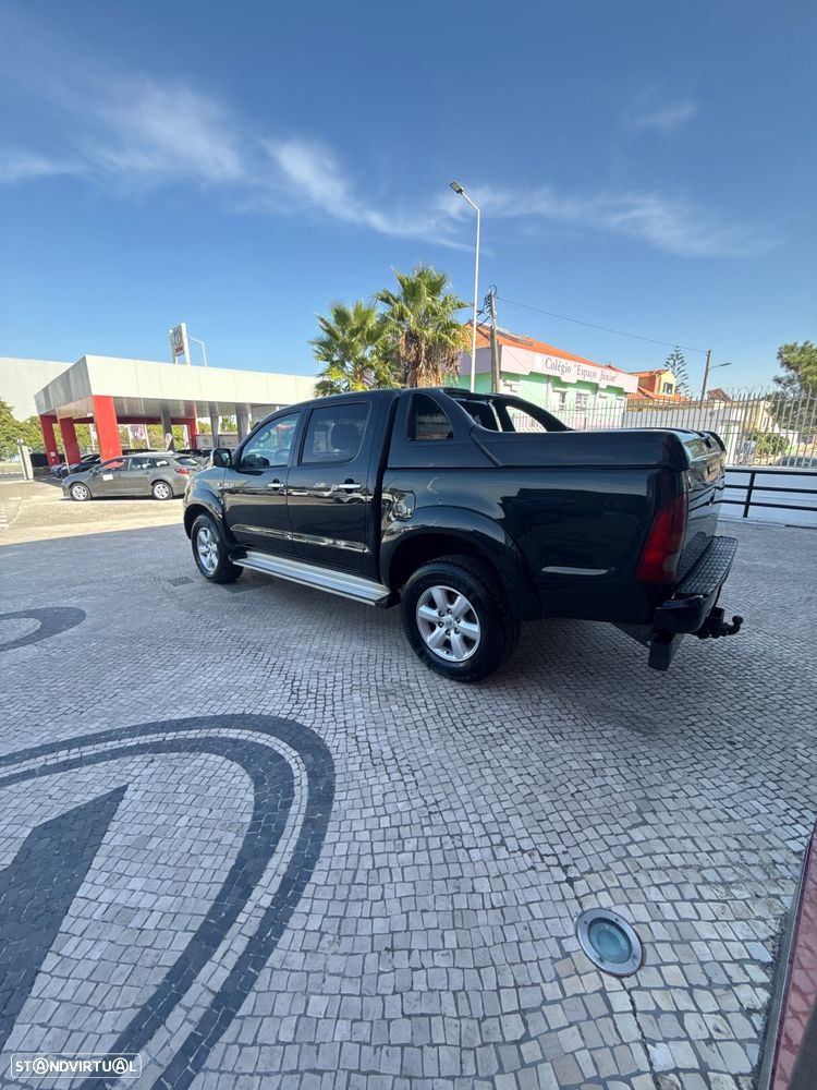 Toyota Hilux 3.0 D-4D 4WD CD Track CA - 6