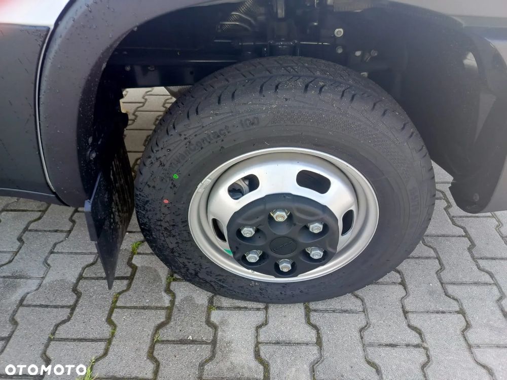 Iveco Daily / Pewny partner w biznesie! - 12