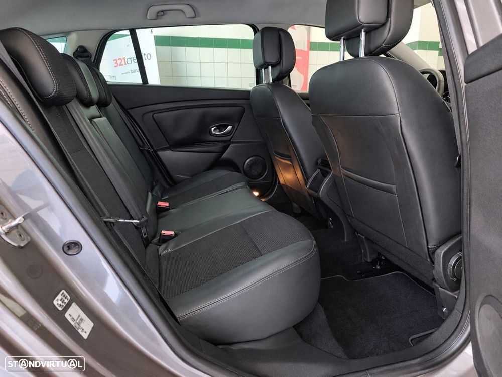 Mercedes-Benz C 300 de AMG Line - 15