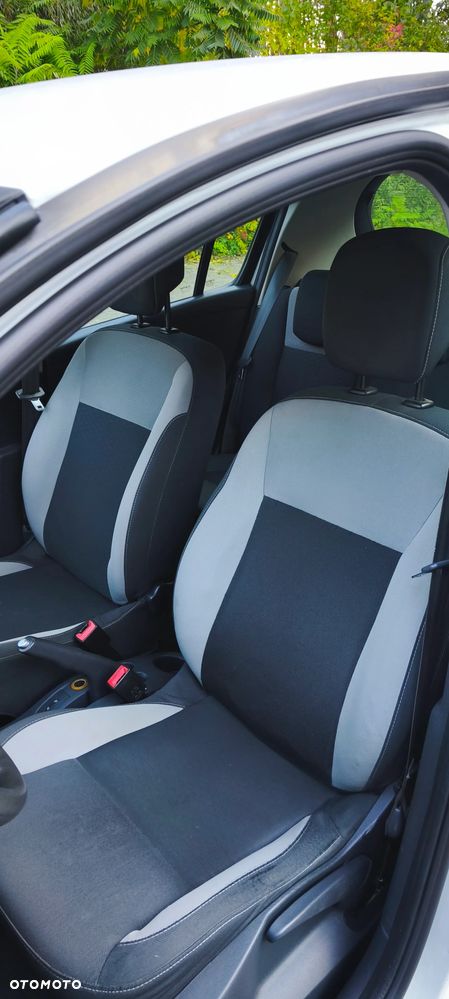 Renault Clio - 8