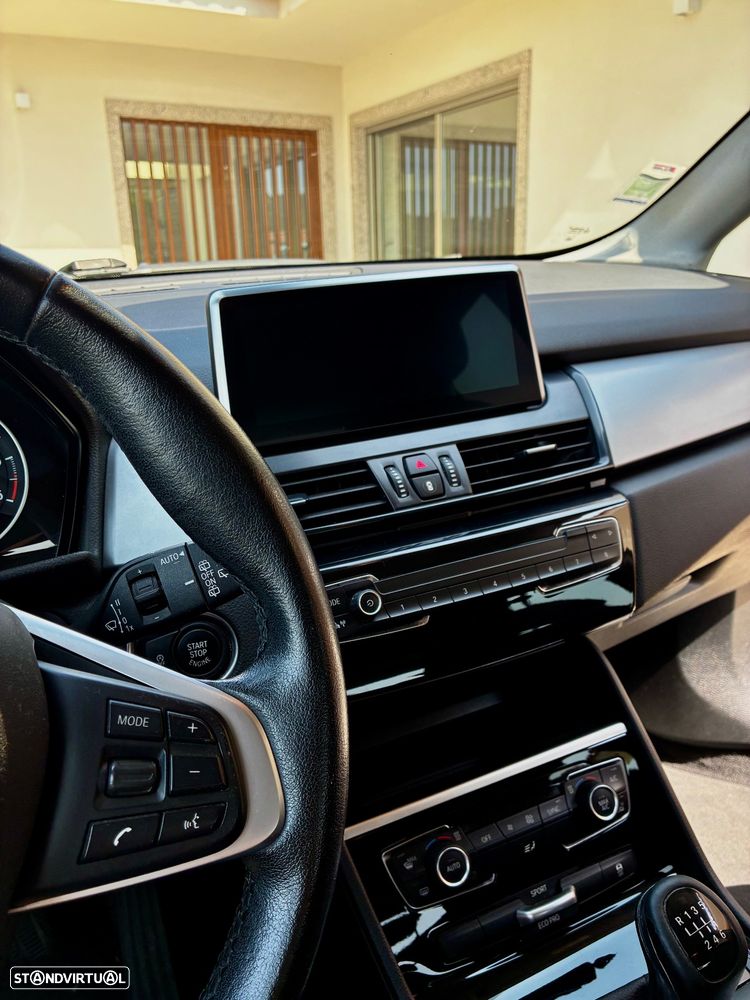 BMW 216 Active Tourer d Line Luxury - 13