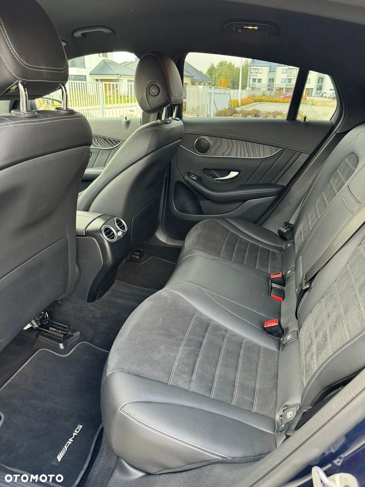 Mercedes-Benz GLC - 12