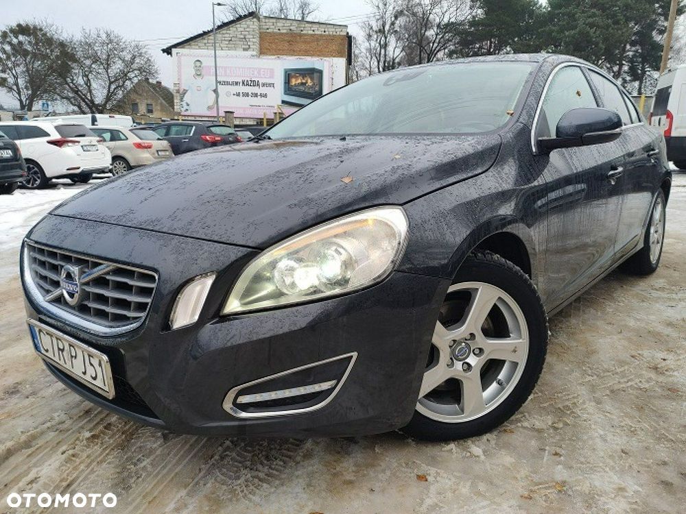 Volvo S60 - 1