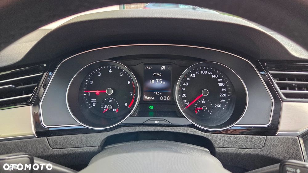 Volkswagen Passat 1.5 TSI EVO Elegance DSG - 17