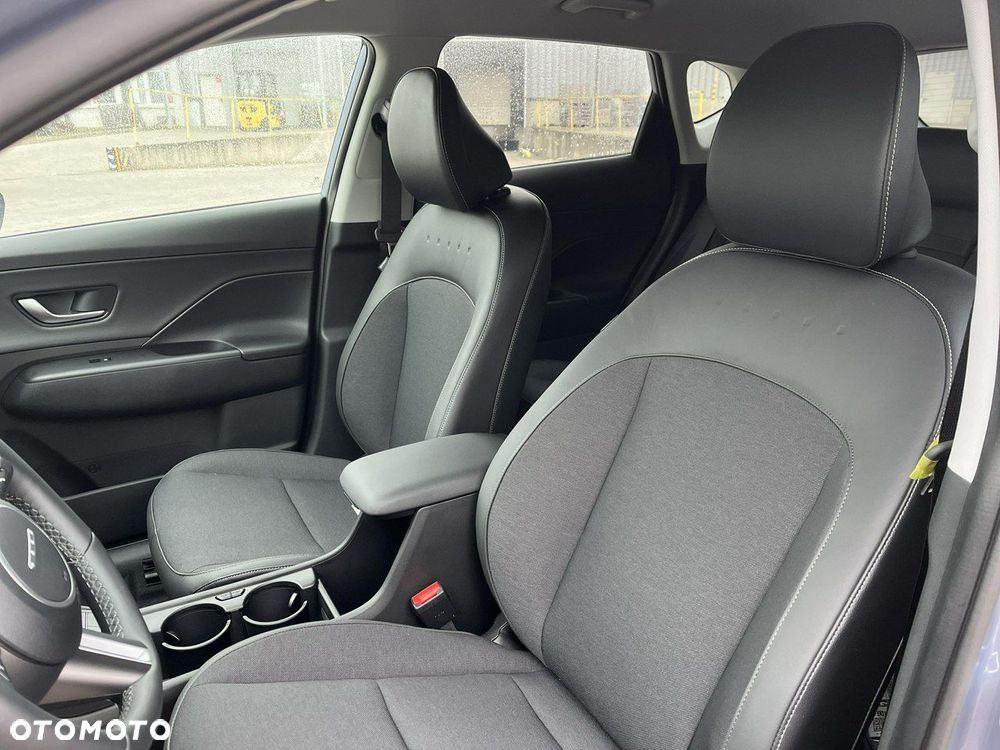 Hyundai Kona 64kWh Executive - 11