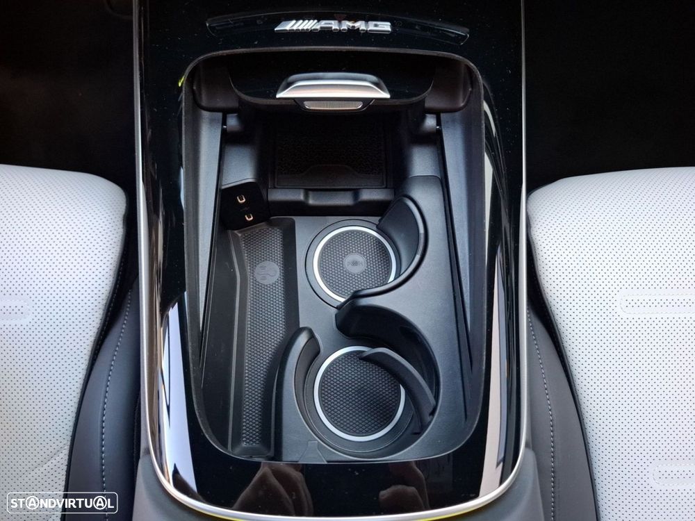 Mercedes-Benz E 53 AMG Hybrid 4Matic+ - 23