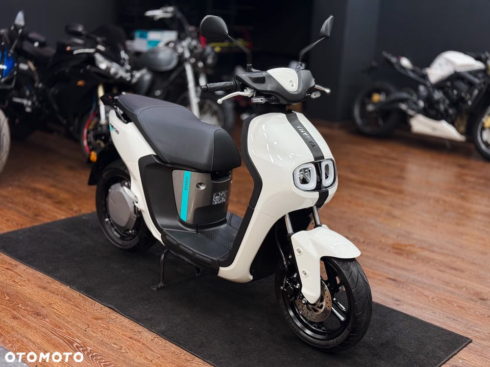 Yamaha Neos - 12