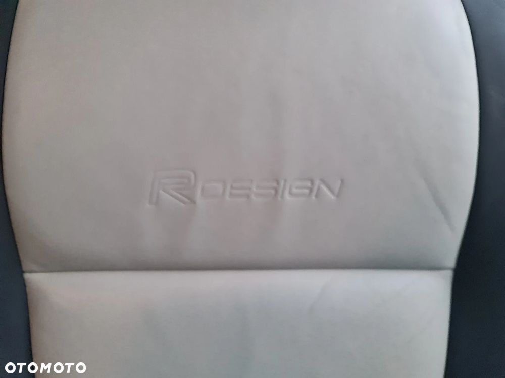 Volvo C30 D2 R-Design - 17