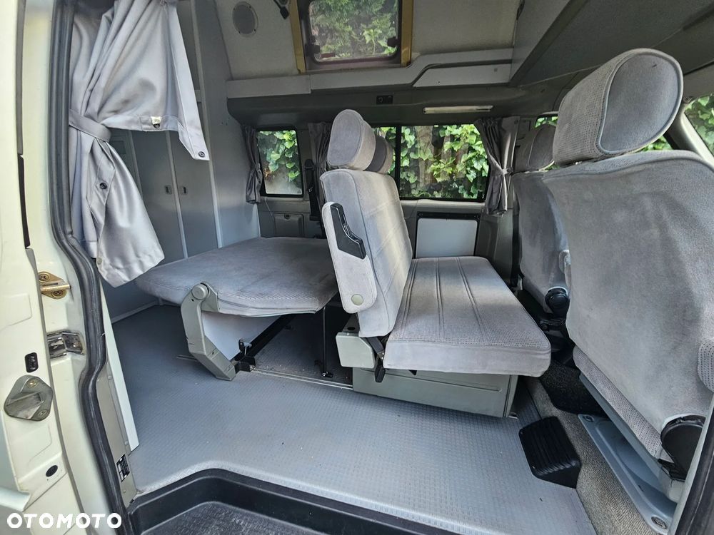 Volkswagen California - 21