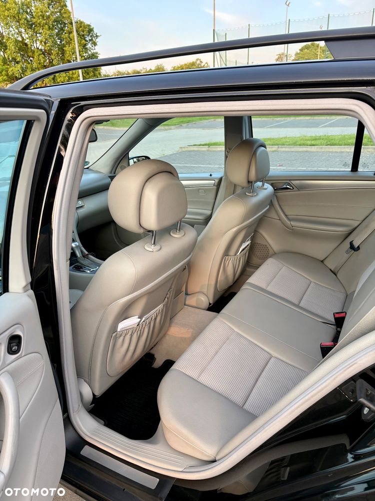 Mercedes-Benz Klasa C 320 CDI 7G-TRONIC Avantgarde DPF - 9