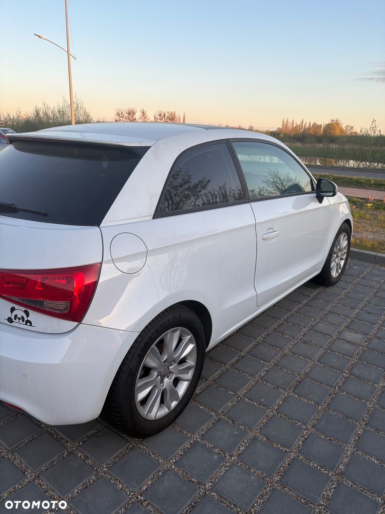 Audi A1 3-drzwiowe 1.6 TDI Ambition S tronic - 5