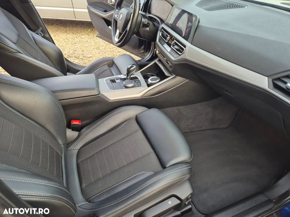 BMW Seria 3 320d Touring Aut. Advantage - 29