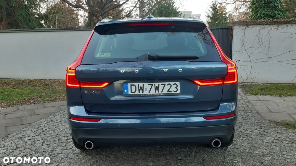 Volvo XC 60 D5 AWD Momentum - 9