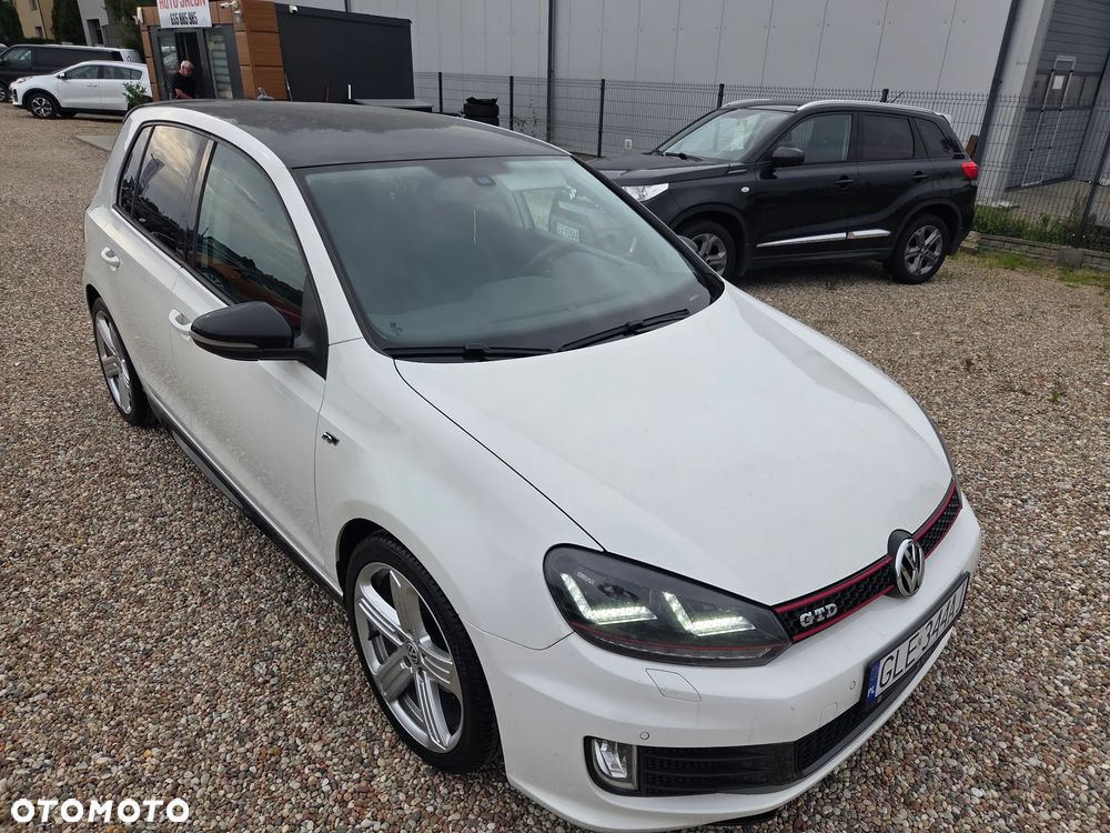 Volkswagen Golf - 5