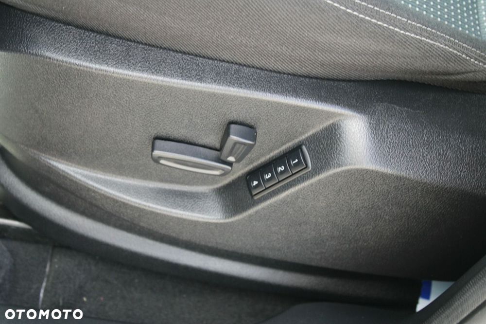 Ford S-Max - 26