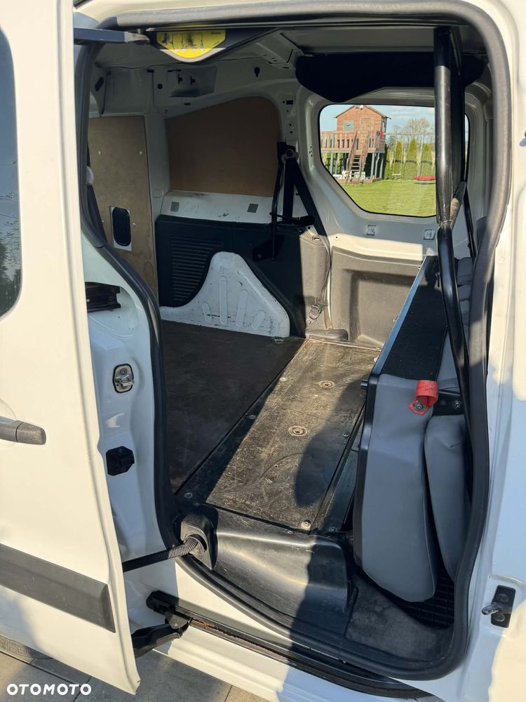 Peugeot PARTNER - 11