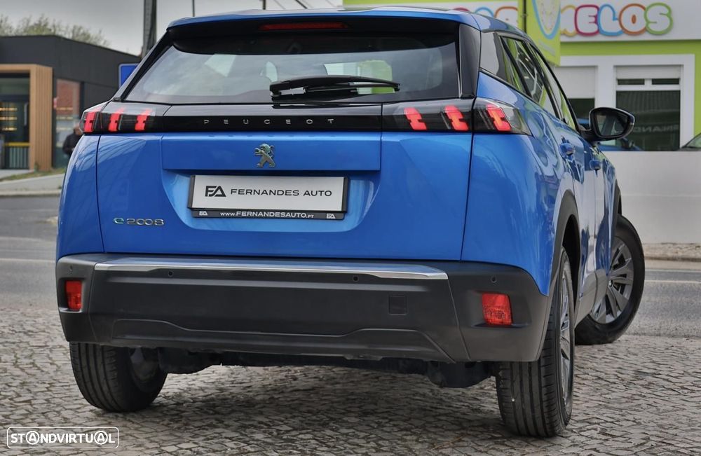 Peugeot e-2008 50 kWh Active Pack - 2