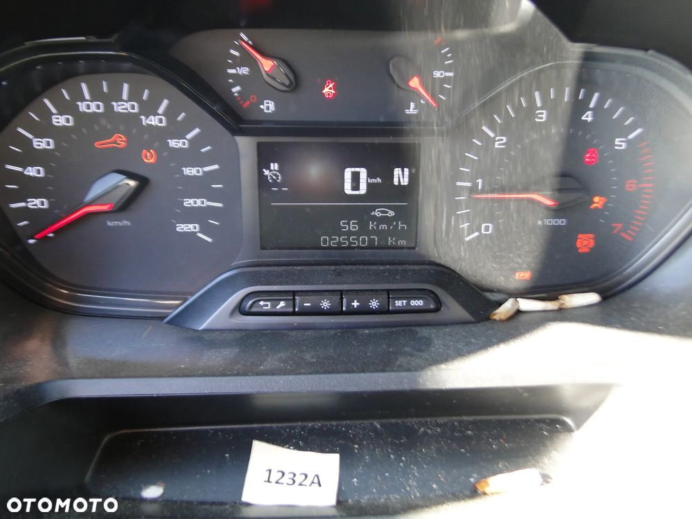 Peugeot PARTNER - 21
