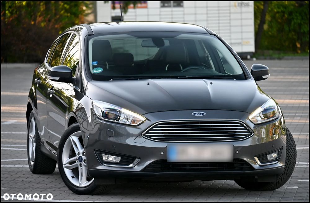 Ford Focus 1.5 EcoBoost Titanium - 4