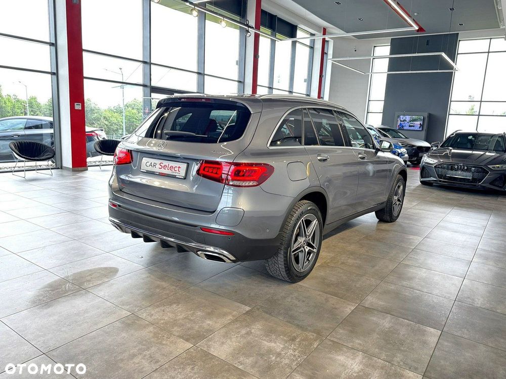 Mercedes-Benz GLC - 9