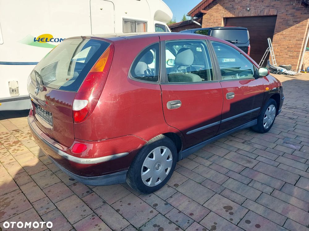 Nissan Almera Tino tekna - 2