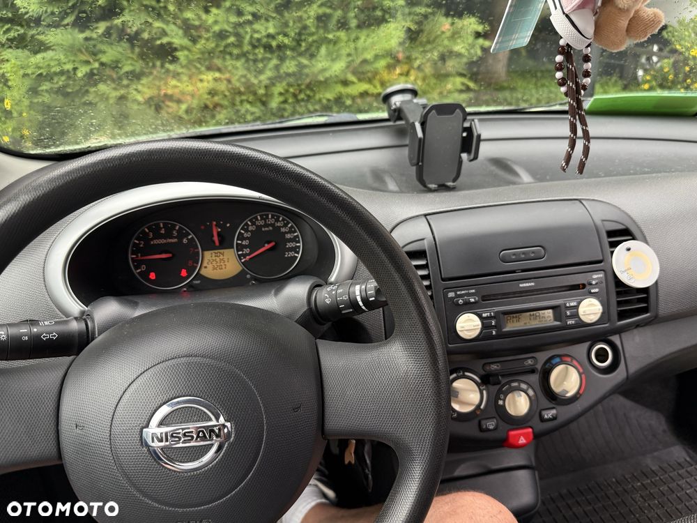 Nissan Micra - 1