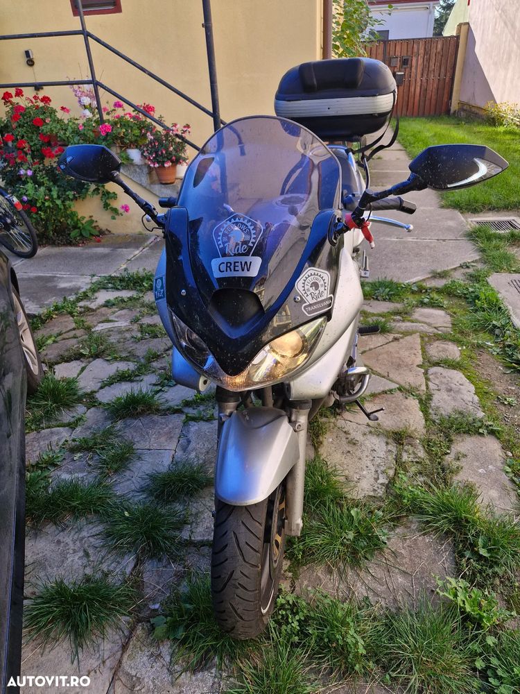 Suzuki GSR 600S - 2