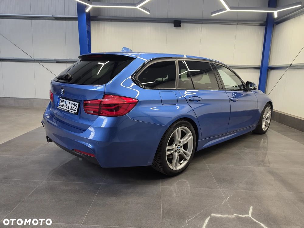 BMW Seria 3 320d Edition M Sport Shadow - 16