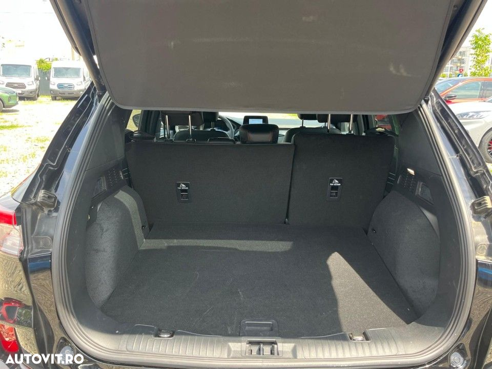 Ford Kuga - 13