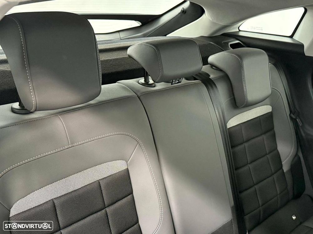 Citroën C4 1.2 Hybrid Plus e-DSC6 - 17