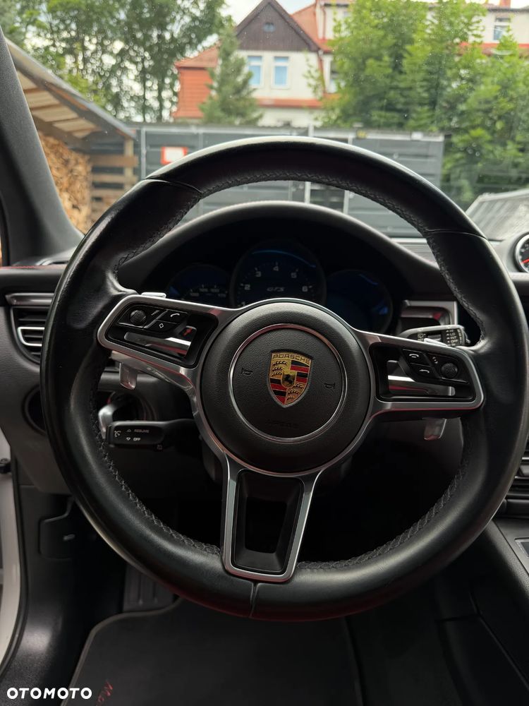 Porsche Macan GTS - 16