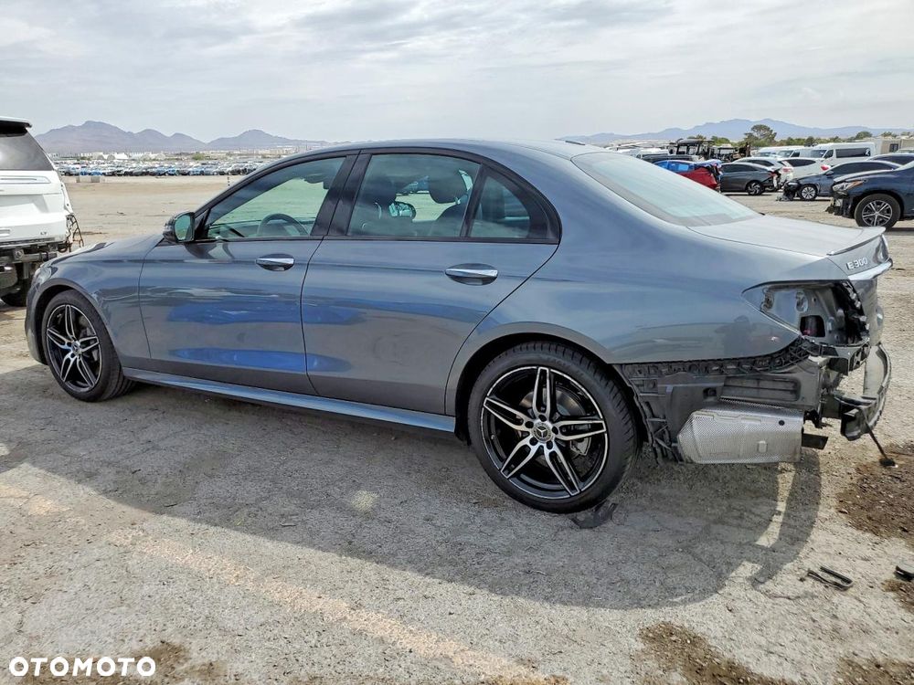 Mercedes-Benz Klasa E 300 9G-TRONIC AMG Line - 5
