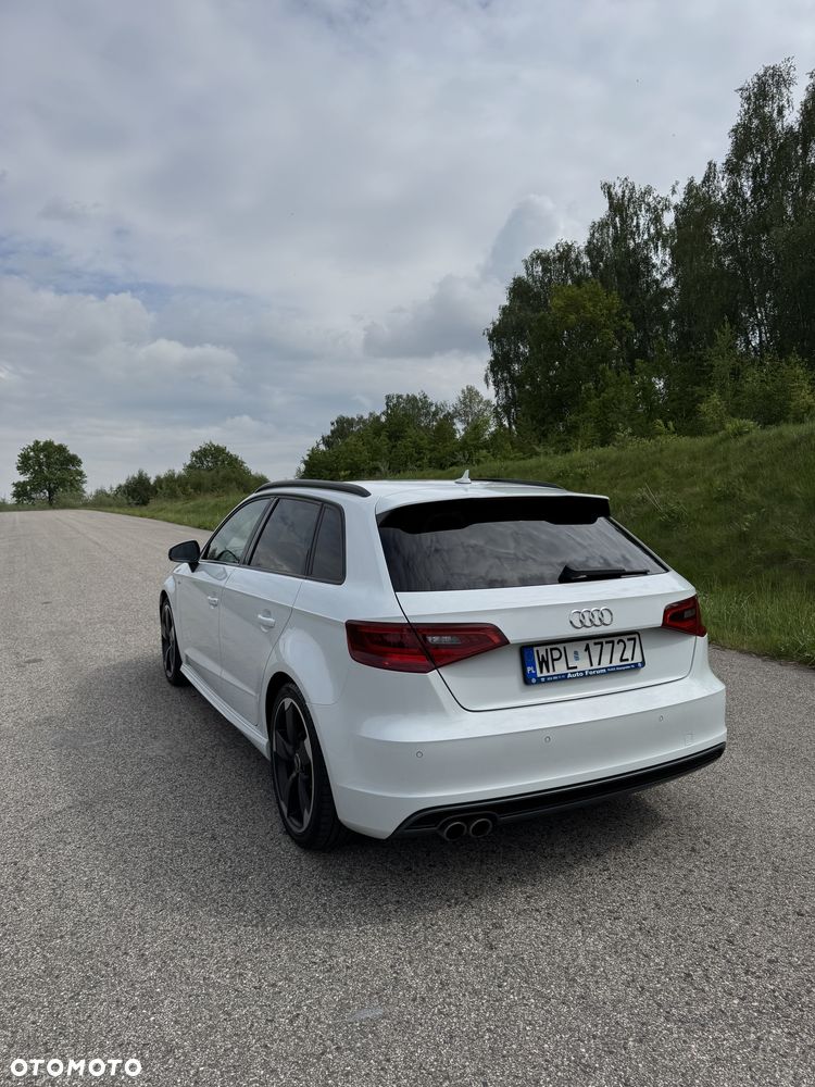 Audi A3 Sportback 2.0 TDI (clean diesel) quattro S tronic S line Sportpaket - 9