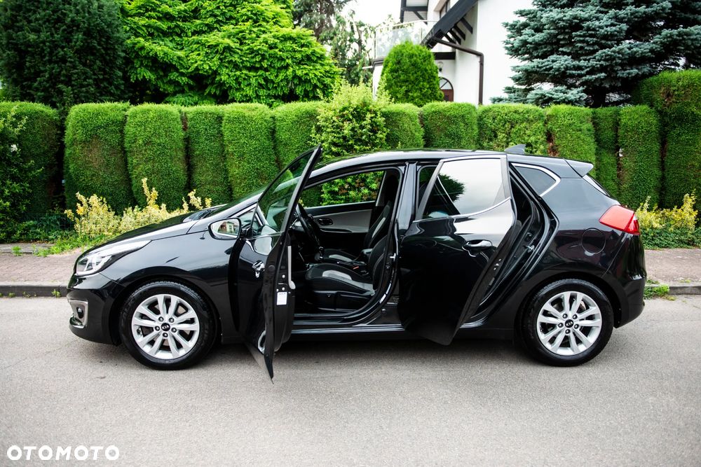 Kia Ceed 1.6 GDI ISG Platinum Edition - 16