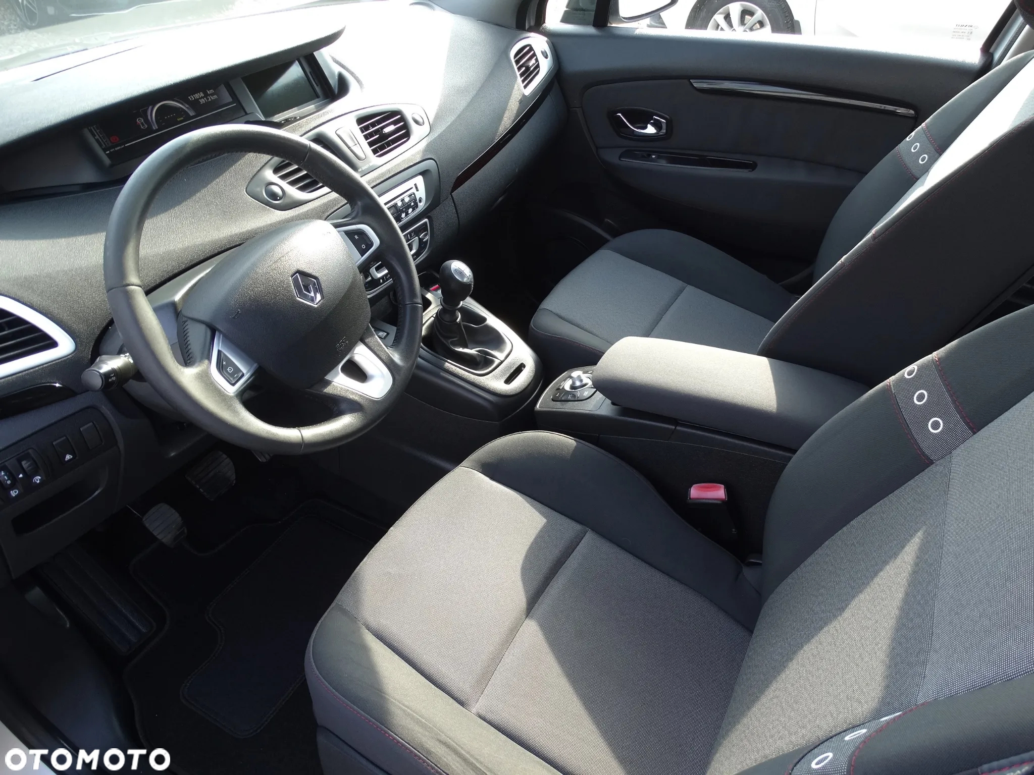 Renault Scenic 1.5dCi TomTom Edition - 15