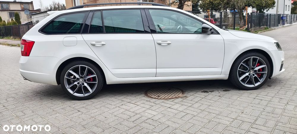 Skoda Octavia 2.0 TDI DSG RS - 15