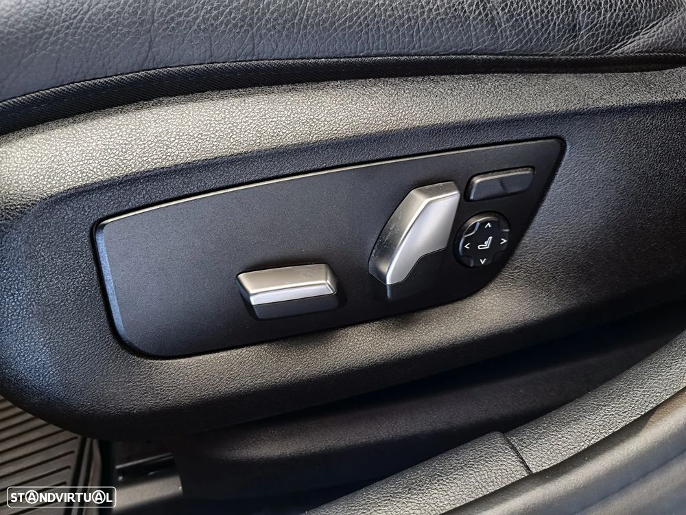 BMW 530 e Pack M — fotografia 33