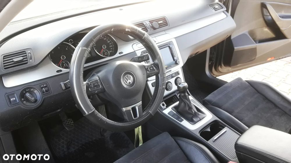Volkswagen Passat 2.0 TDI DPF Highline - 7