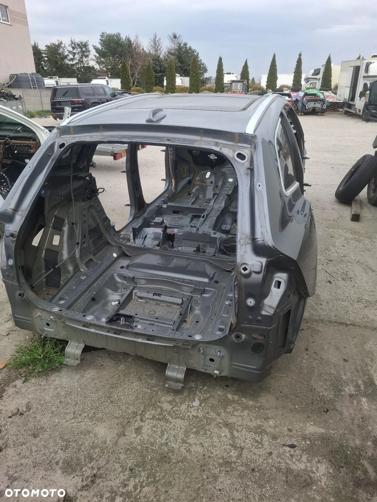 Volvo XC60 II Cała karoseria ćwiartka przod tył szyby komplet kod lakieru 714 - 6