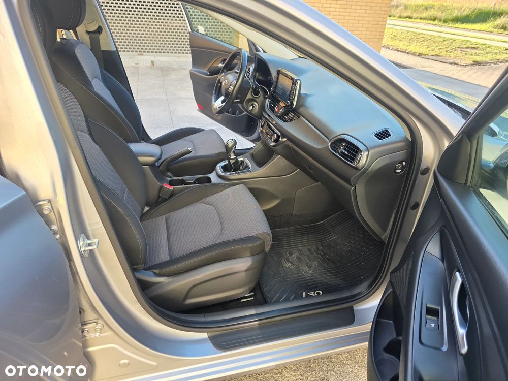 Hyundai i30 1.0 T-GDI Modern - 10