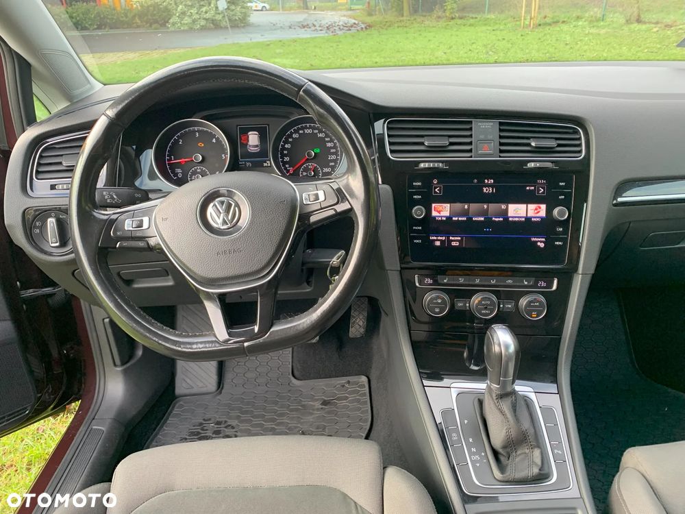 Volkswagen Golf - 7